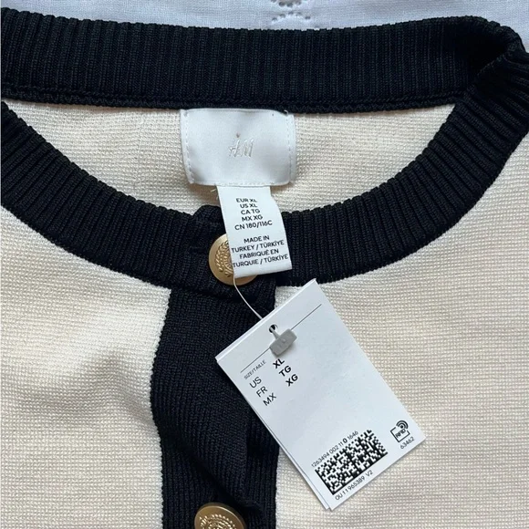 NWT H&M Cream and Black Cardigan Sweater - Picture 3 of 9
